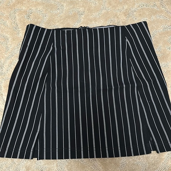 Urban Outfitters Dresses & Skirts - URBAN OUTFITTERS SKIRT